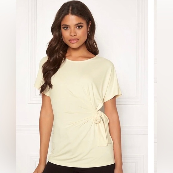 🔥🔥Vero Moda Top - Picture 1 of 6